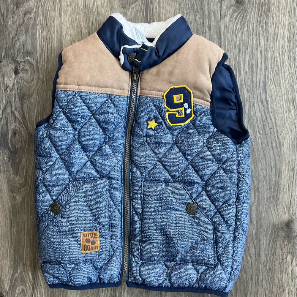 Toddler Boy Rock Zippered Vest Jacket Size 4T